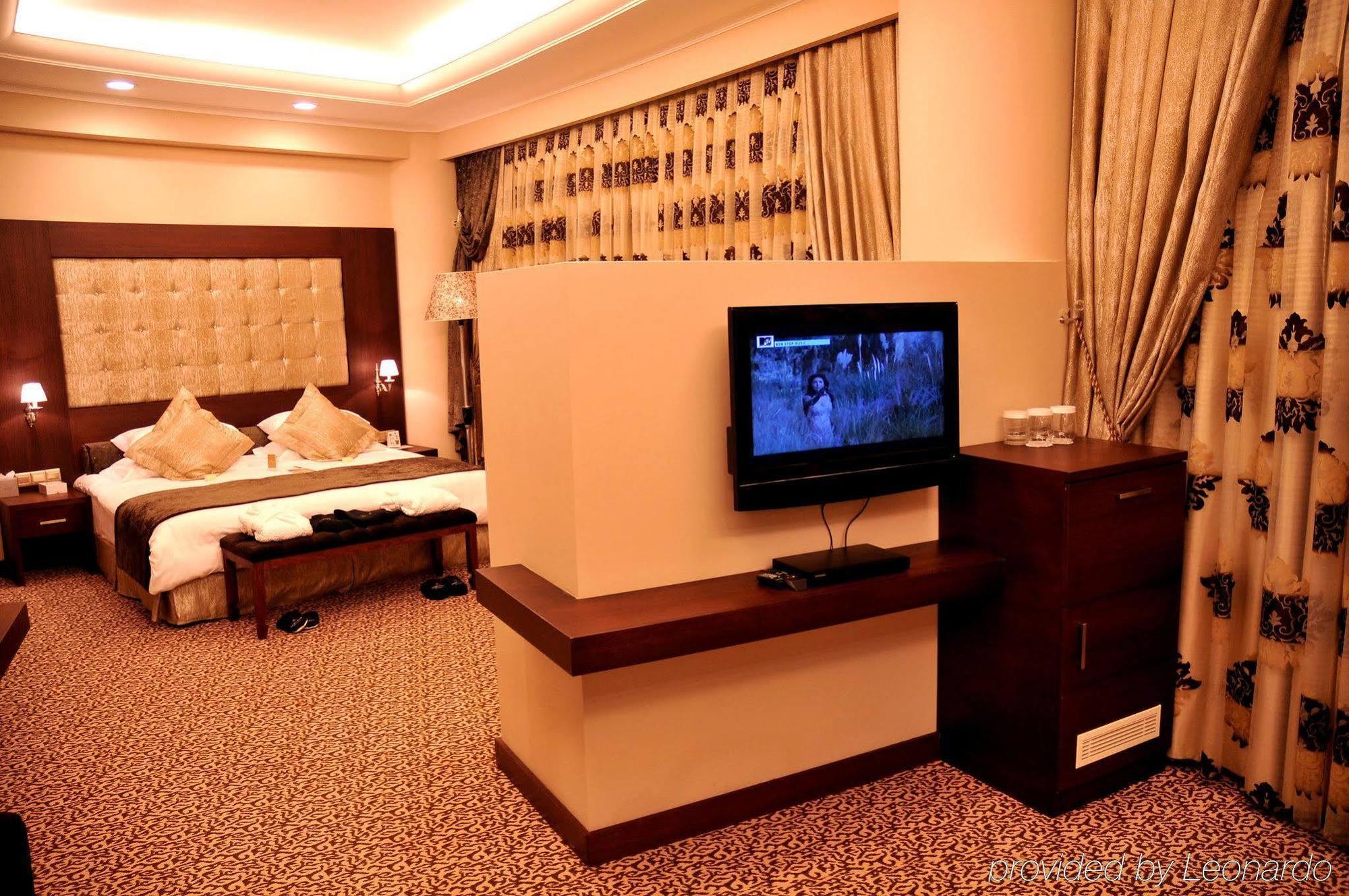Grand Pasha Luxury Central Nicosia Hotel & Casino Værelse billede