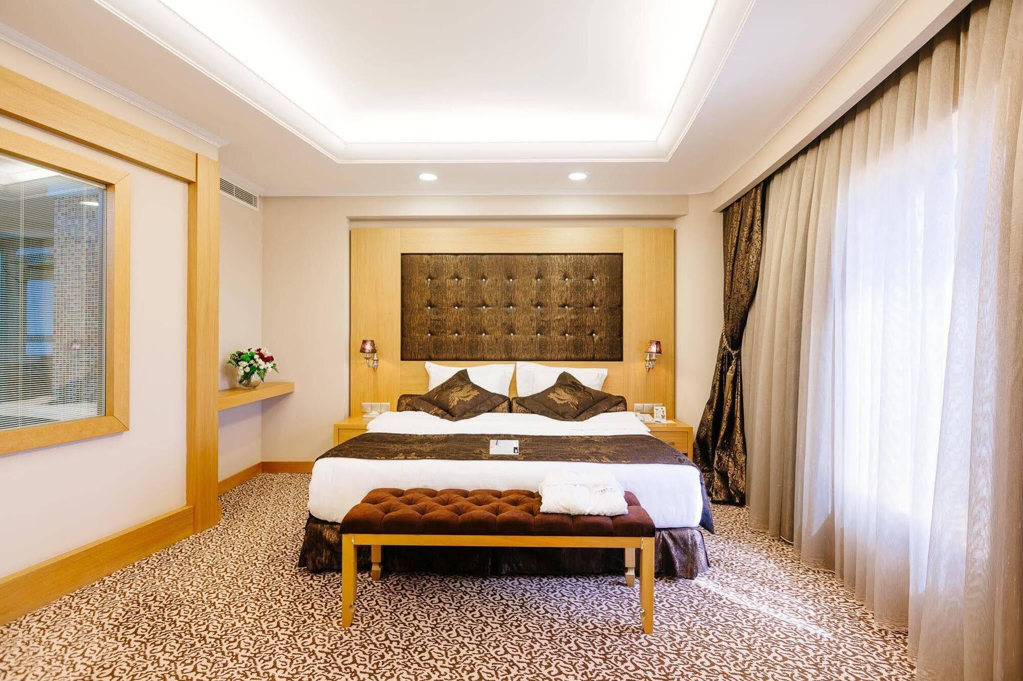 Grand Pasha Luxury Central Nicosia Hotel & Casino Eksteriør billede
